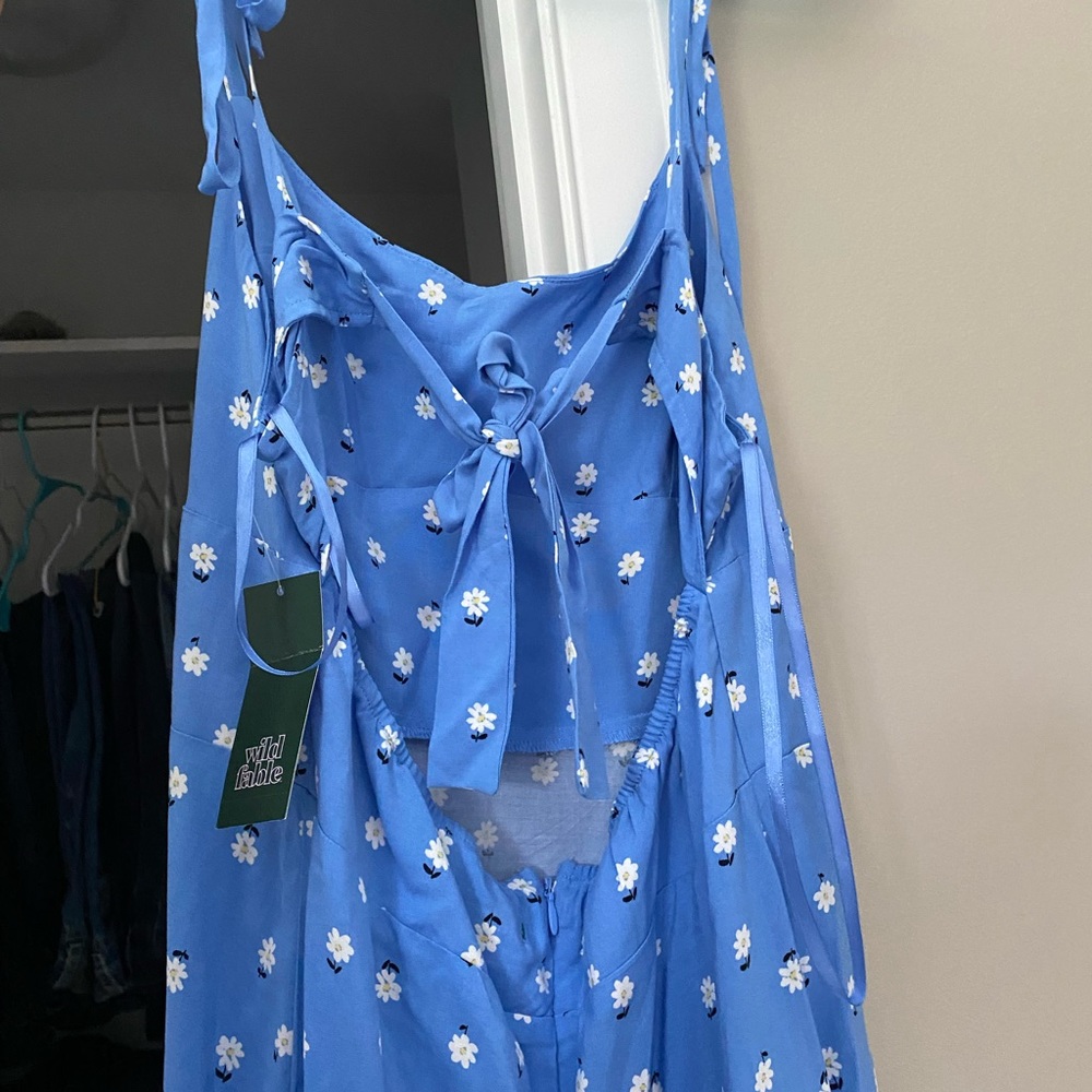 Super cute, light blue floral, NWT Wild Fable dress